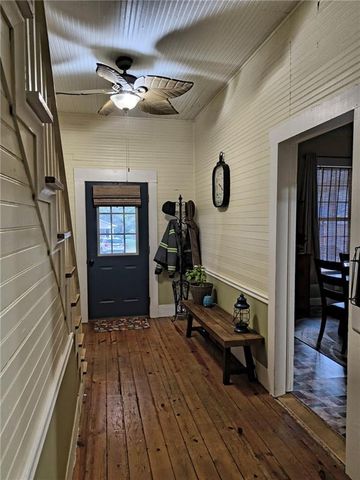 209 Gordon Avenue, Calhoun, GA 30701