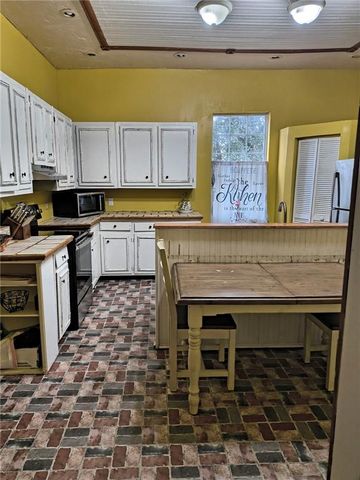 209 Gordon Avenue, Calhoun, GA 30701