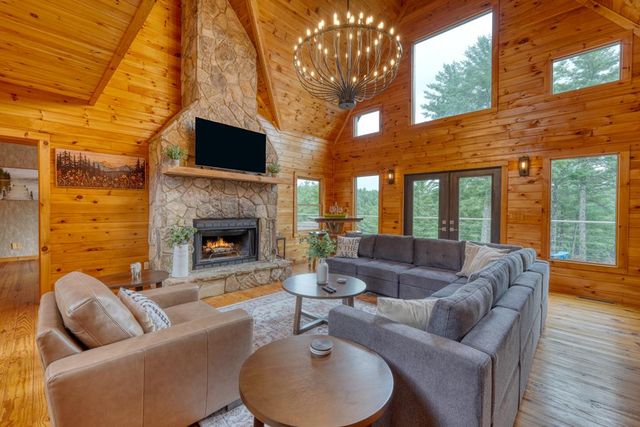 514 Browns Cove Road, Blue Ridge, GA 30513