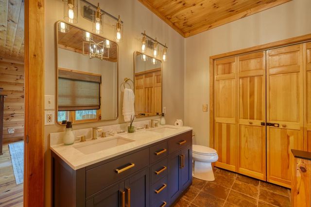 514 Browns Cove Road, Blue Ridge, GA 30513