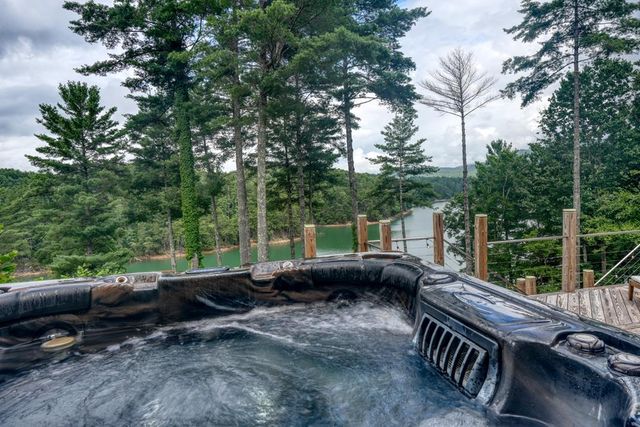 514 Browns Cove Road, Blue Ridge, GA 30513