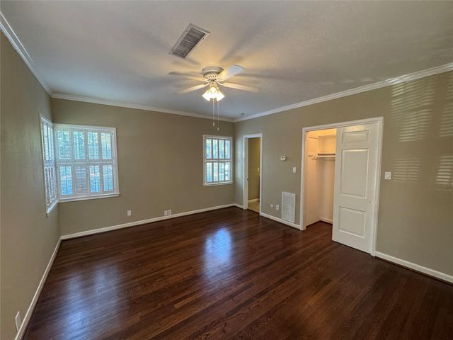10220 Memorial Drive L155, Houston, TX 77024