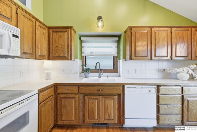 12420 S 218th Avenue, Gretna, NE 68028