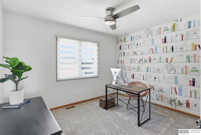 12420 S 218th Avenue, Gretna, NE 68028