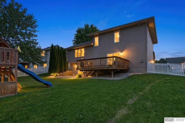 12420 S 218th Avenue, Gretna, NE 68028