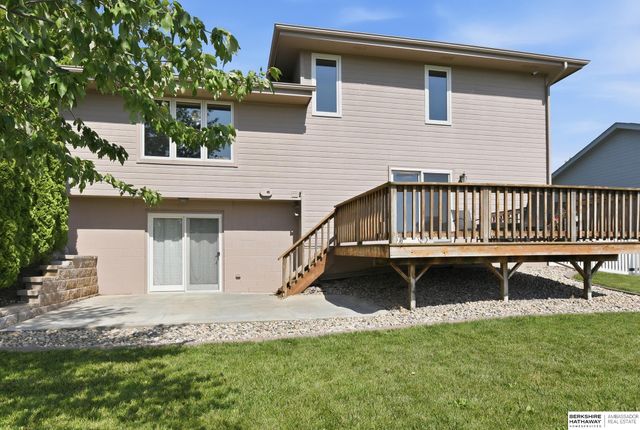 12420 S 218th Avenue, Gretna, NE 68028