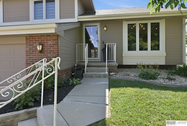 12420 S 218th Avenue, Gretna, NE 68028