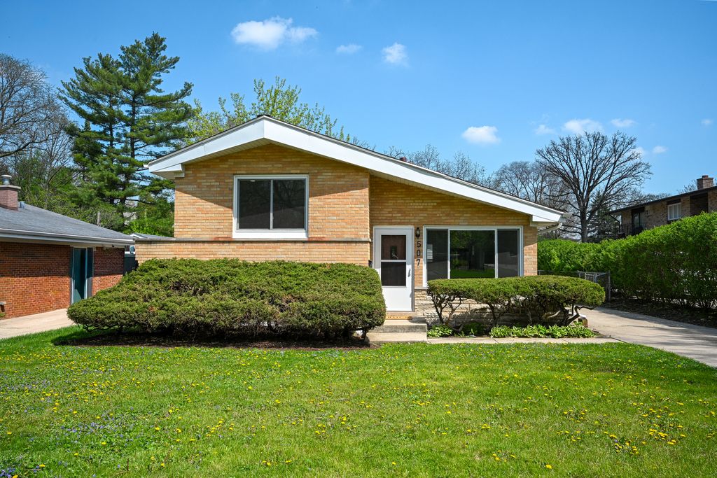 507 N Kenilworth Avenue, Glen Ellyn, IL 60137