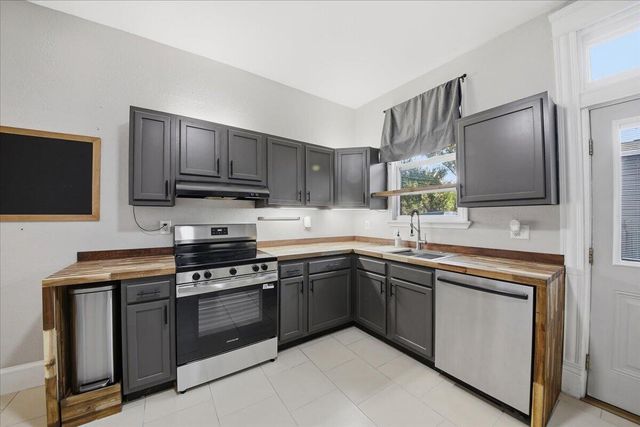 511 Mckinney Avenue, Dayton, KY 41074