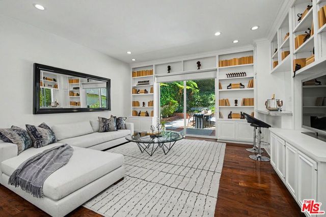 2411 Benedict Canyon Drive, Beverly Hills, CA 90210