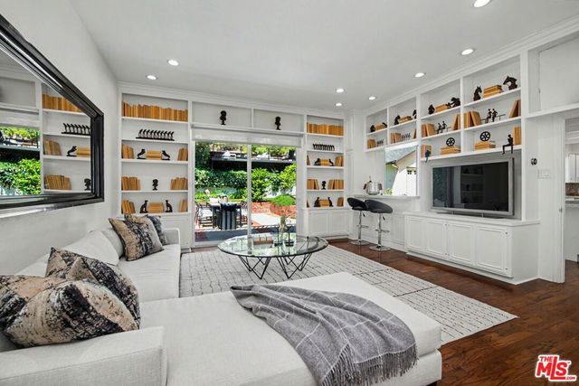 2411 Benedict Canyon Drive, Beverly Hills, CA 90210