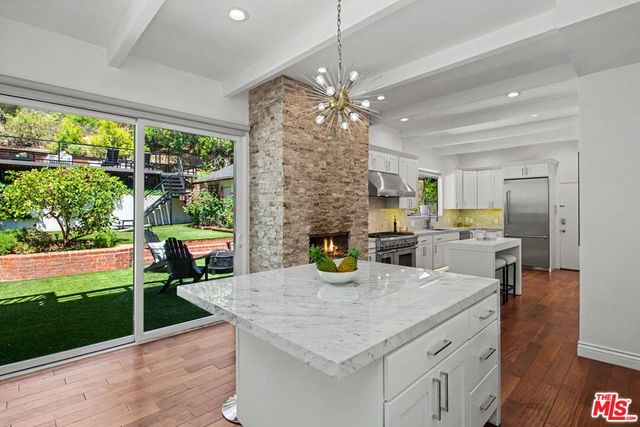 2411 Benedict Canyon Drive, Beverly Hills, CA 90210