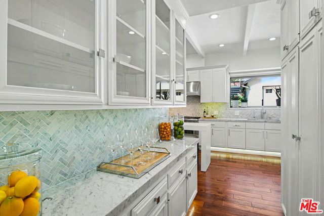 2411 Benedict Canyon Drive, Beverly Hills, CA 90210