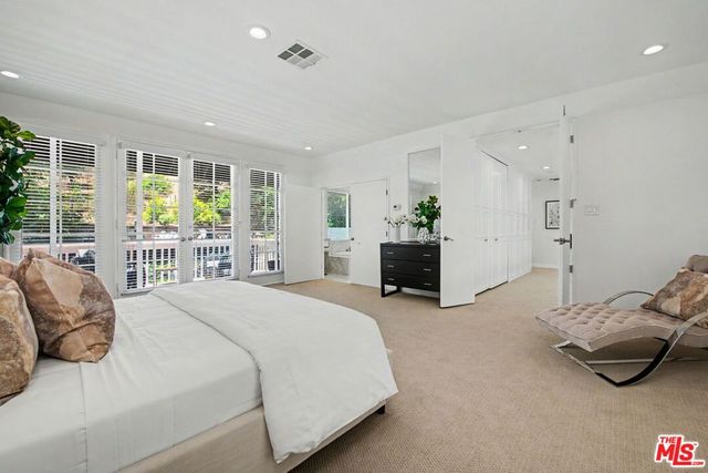 2411 Benedict Canyon Drive, Beverly Hills, CA 90210
