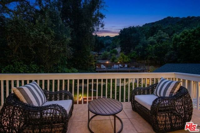 2411 Benedict Canyon Drive, Beverly Hills, CA 90210