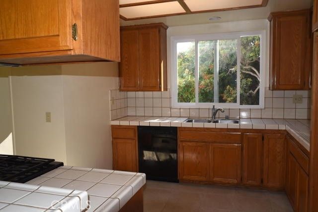 6146 Pacific Coast, Redondo Beach, CA 90505