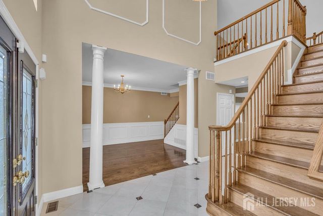 22 Forest Lane, Monroe, NJ 08831