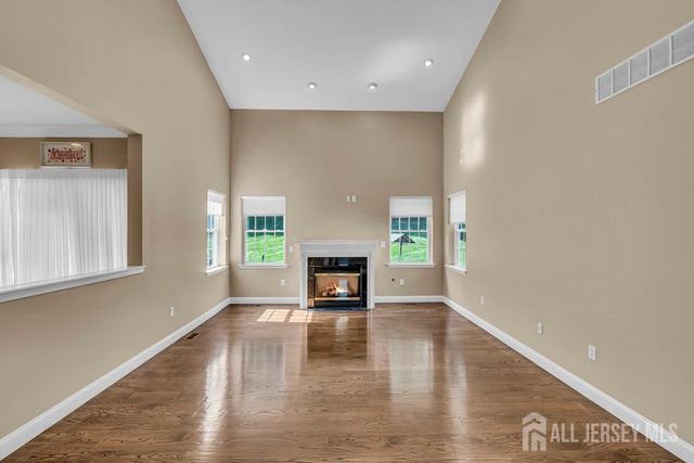 22 Forest Lane, Monroe, NJ 08831