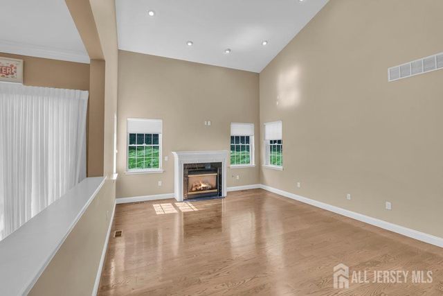 22 Forest Lane, Monroe, NJ 08831