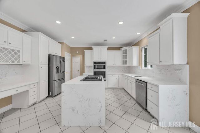 22 Forest Lane, Monroe, NJ 08831