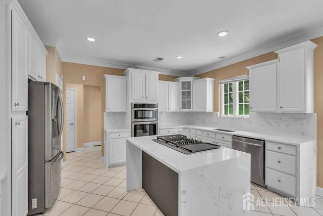 22 Forest Lane, Monroe, NJ 08831