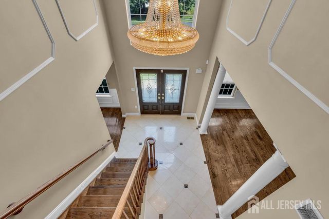 22 Forest Lane, Monroe, NJ 08831