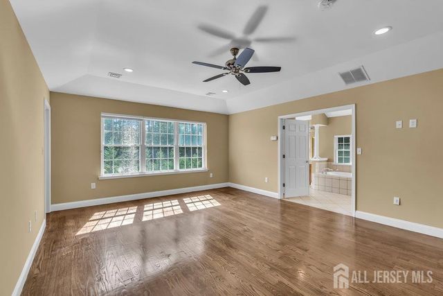 22 Forest Lane, Monroe, NJ 08831