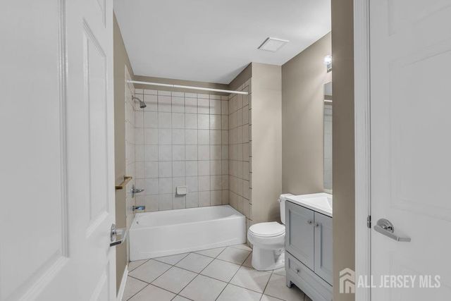 22 Forest Lane, Monroe, NJ 08831