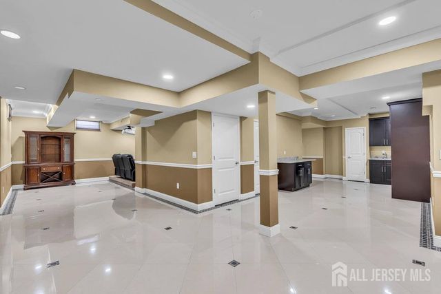 22 Forest Lane, Monroe, NJ 08831