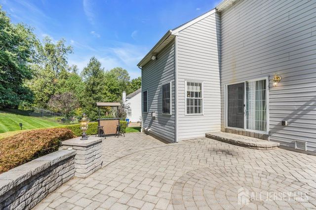 22 Forest Lane, Monroe, NJ 08831