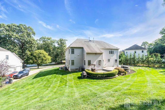 22 Forest Lane, Monroe, NJ 08831