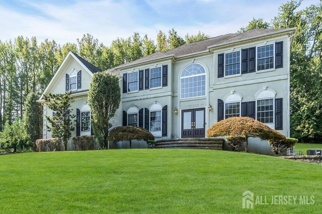 22 Forest Lane, Monroe, NJ 08831