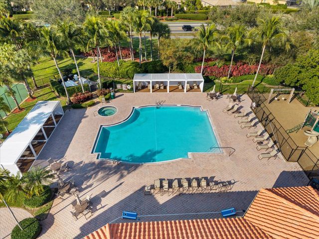 10712 Willow Oak Court, Wellington, FL 33414