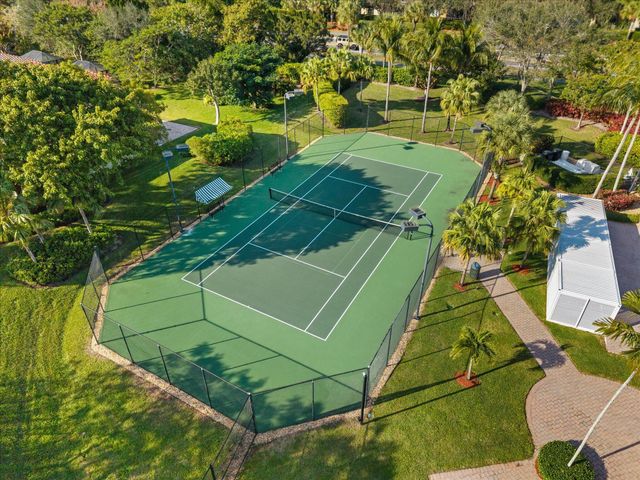 10712 Willow Oak Court, Wellington, FL 33414