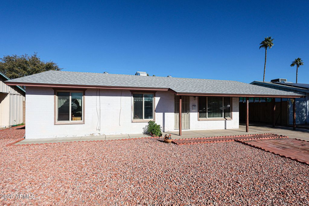 2012 W ASTER Drive, Phoenix, AZ 85029