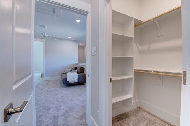 5126 Rosslyn Road, Houston, TX 77018