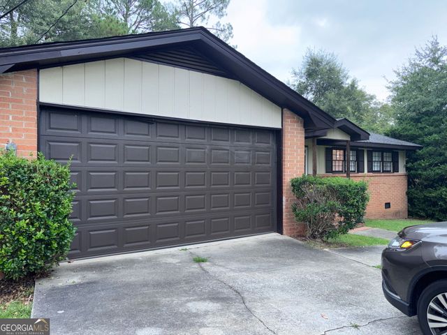 121 E Richardson Street, Oxford, GA 30054
