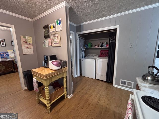 121 E Richardson Street, Oxford, GA 30054