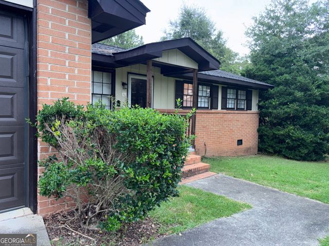 121 E Richardson Street, Oxford, GA 30054