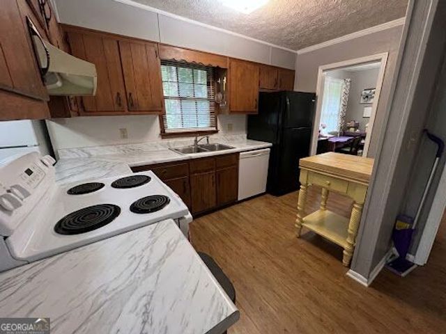 121 E Richardson Street, Oxford, GA 30054