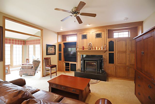 1506 Golfside Court, Flushing, MI 48433