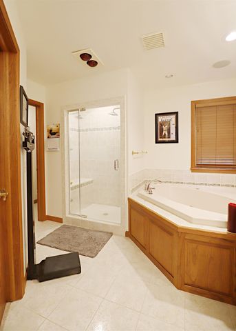 1506 Golfside Court, Flushing, MI 48433