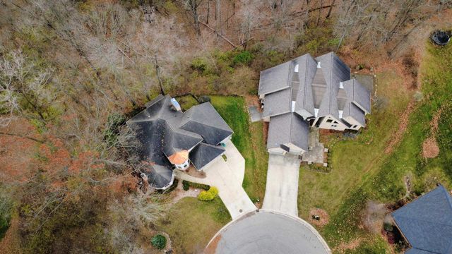 1506 Golfside Court, Flushing, MI 48433