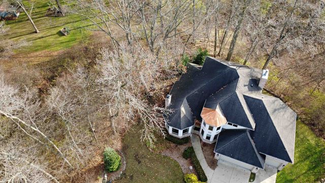 1506 Golfside Court, Flushing, MI 48433