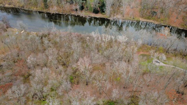 1506 Golfside Court, Flushing, MI 48433