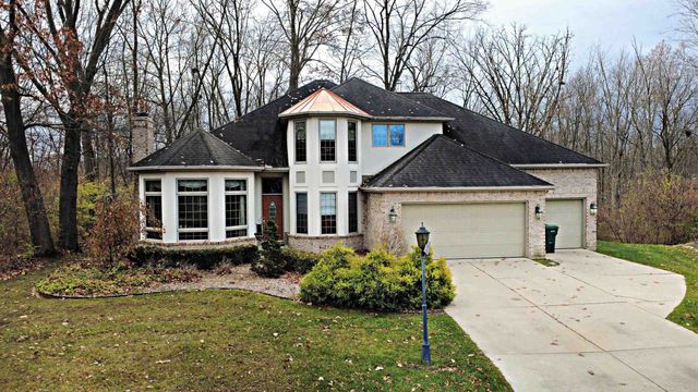 1506 Golfside Court, Flushing, MI 48433
