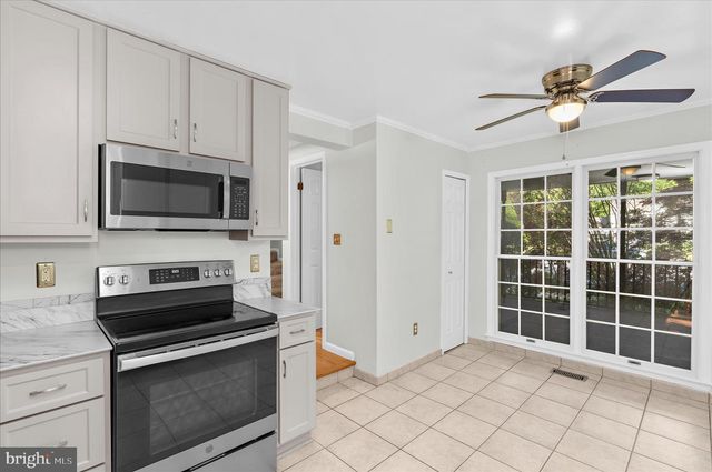 1005 HAWK CHANNEL CT, West River, MD 20778