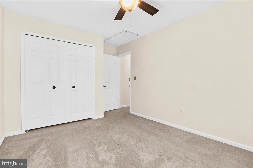 Image 31 of property listing at 1005 HAWK CHANNEL CT, West River, MD 20778
