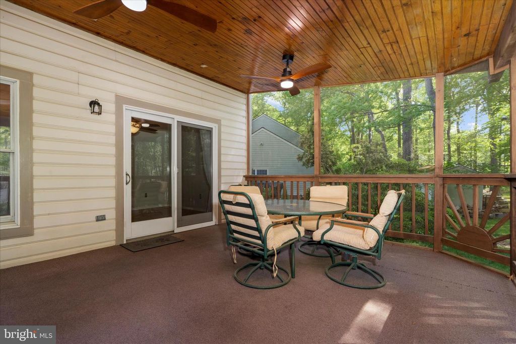 Image 43 of property listing at 1005 HAWK CHANNEL CT, West River, MD 20778
