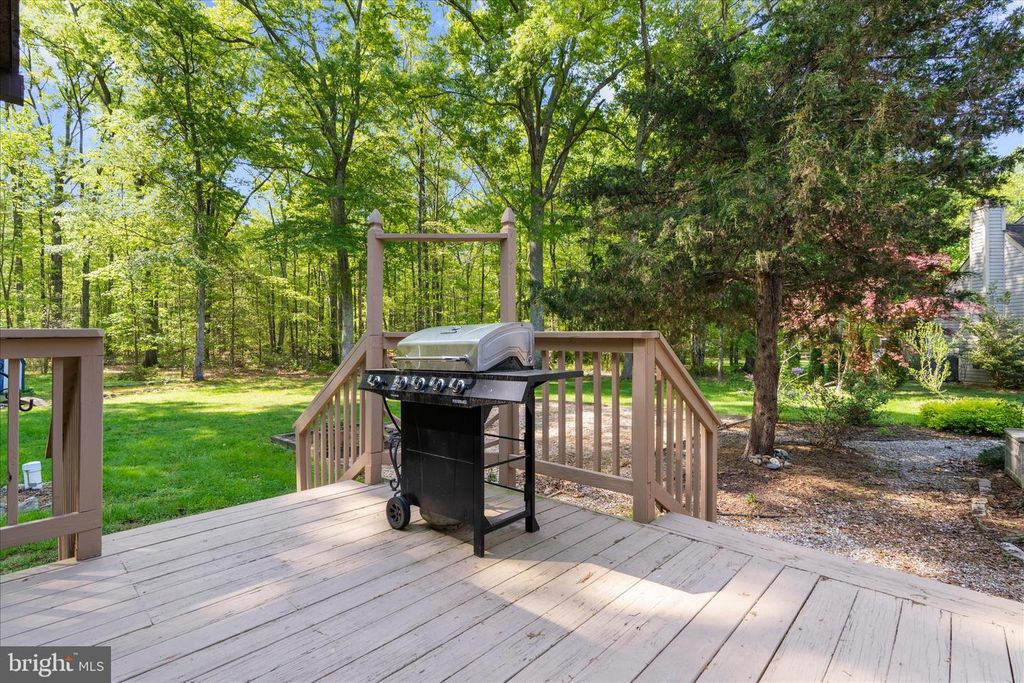 Image 44 of property listing at 1005 HAWK CHANNEL CT, West River, MD 20778
